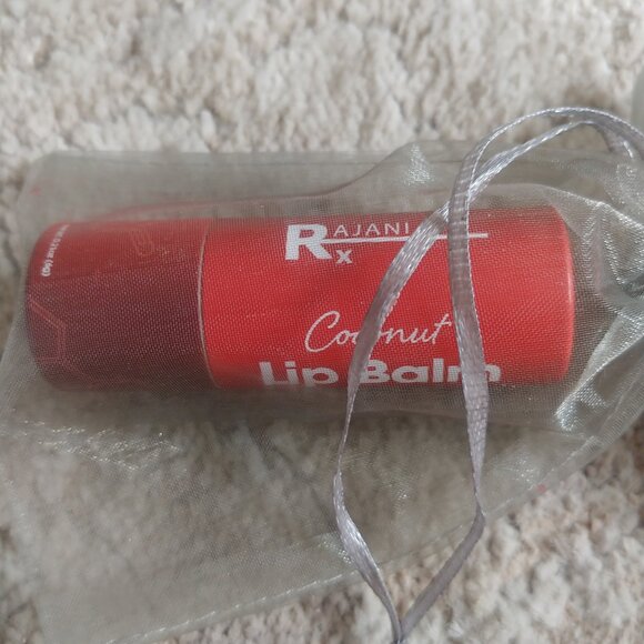 NEW Rajani Md Coconut lip balm - Picture 3 of 4